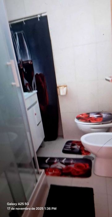 Quarto para arrendar em sacavem