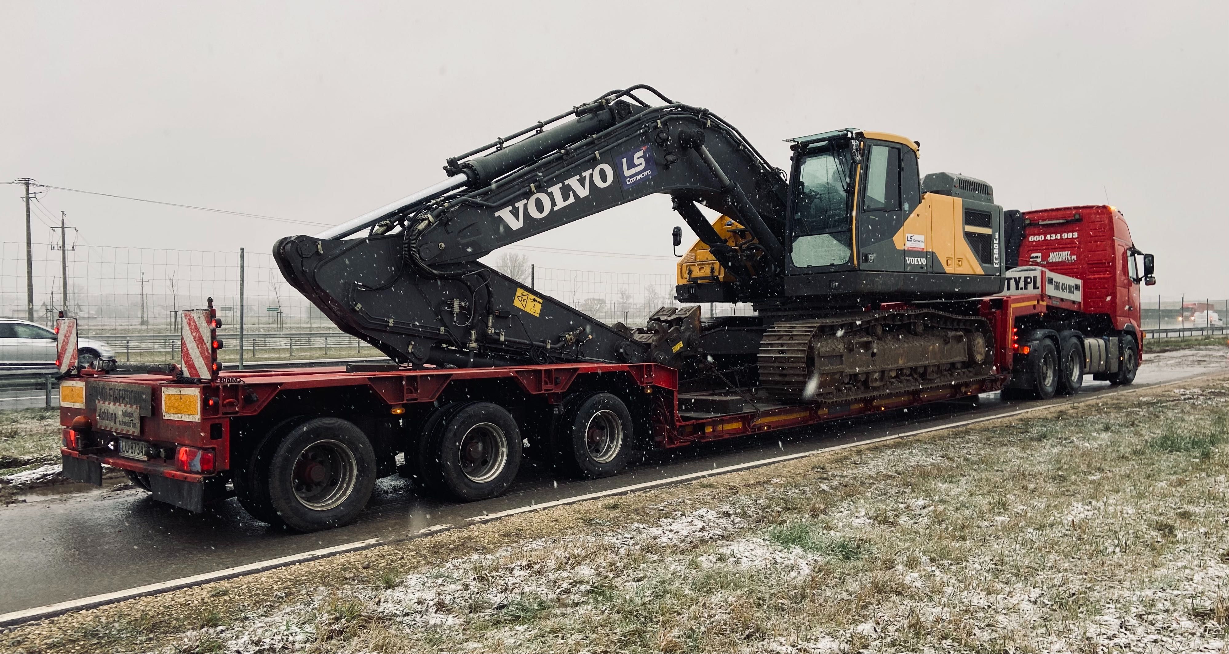 Transport niskopodwoziowy, transport sprzętu rolniczego, gabarytów