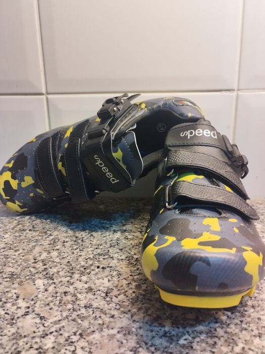 Sapatos de ciclismo