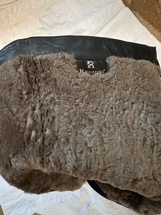 Шкіряні , зимові сапоги.