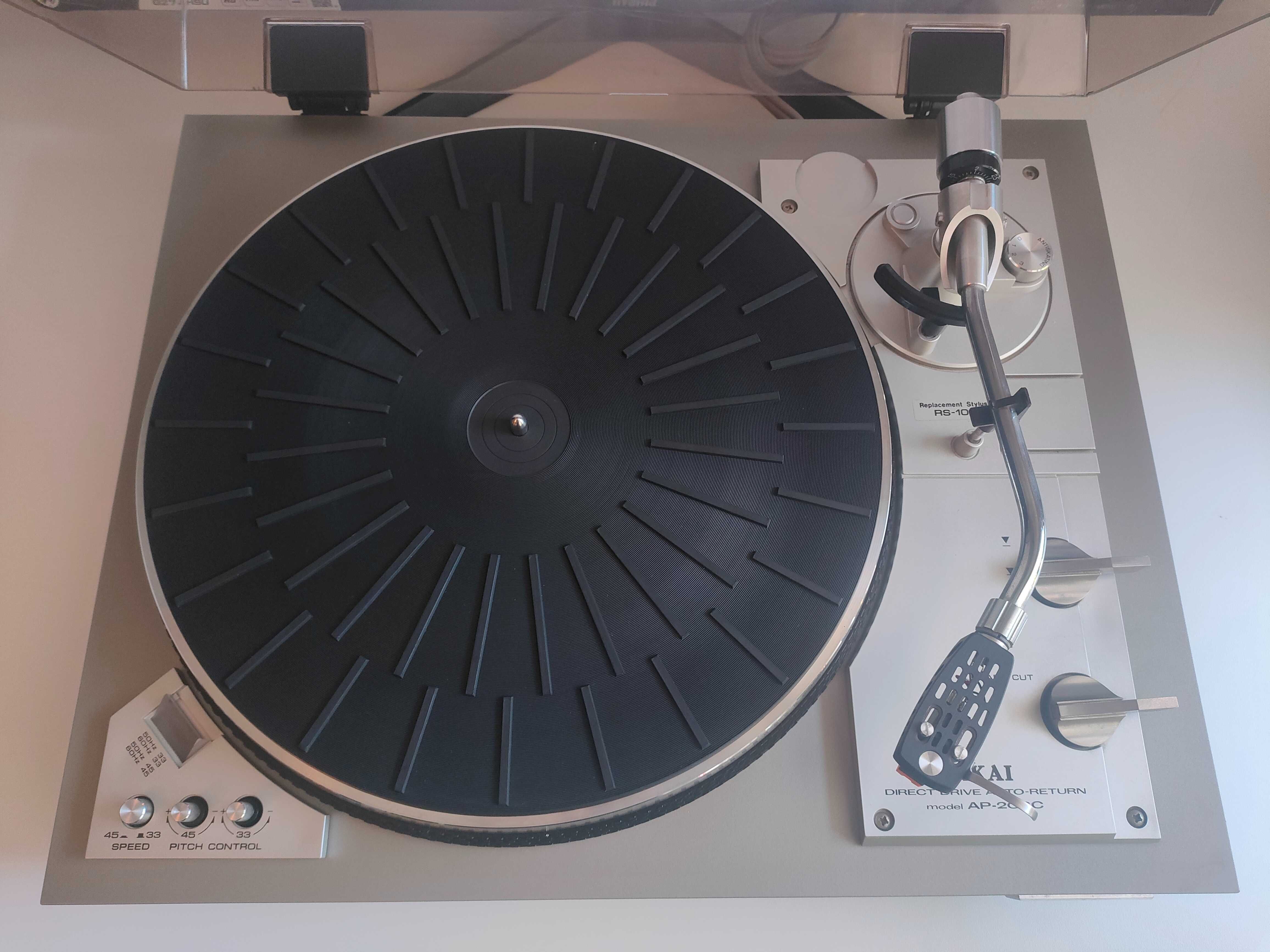 Gramofon AKAI AP-206C - półautomat, napęd bezpośredni