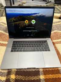 MacBook Pro 15 2018 | i7 | 16GB | 256GB