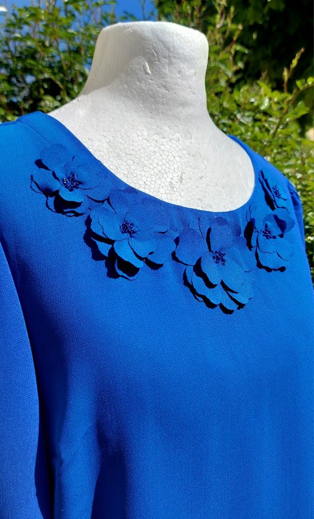 Oasis m/l niebieska sukienka cienka na wiosnę elegancka na przyjęcie