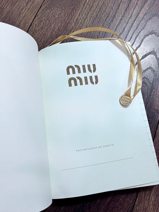 Блокнот Миу.