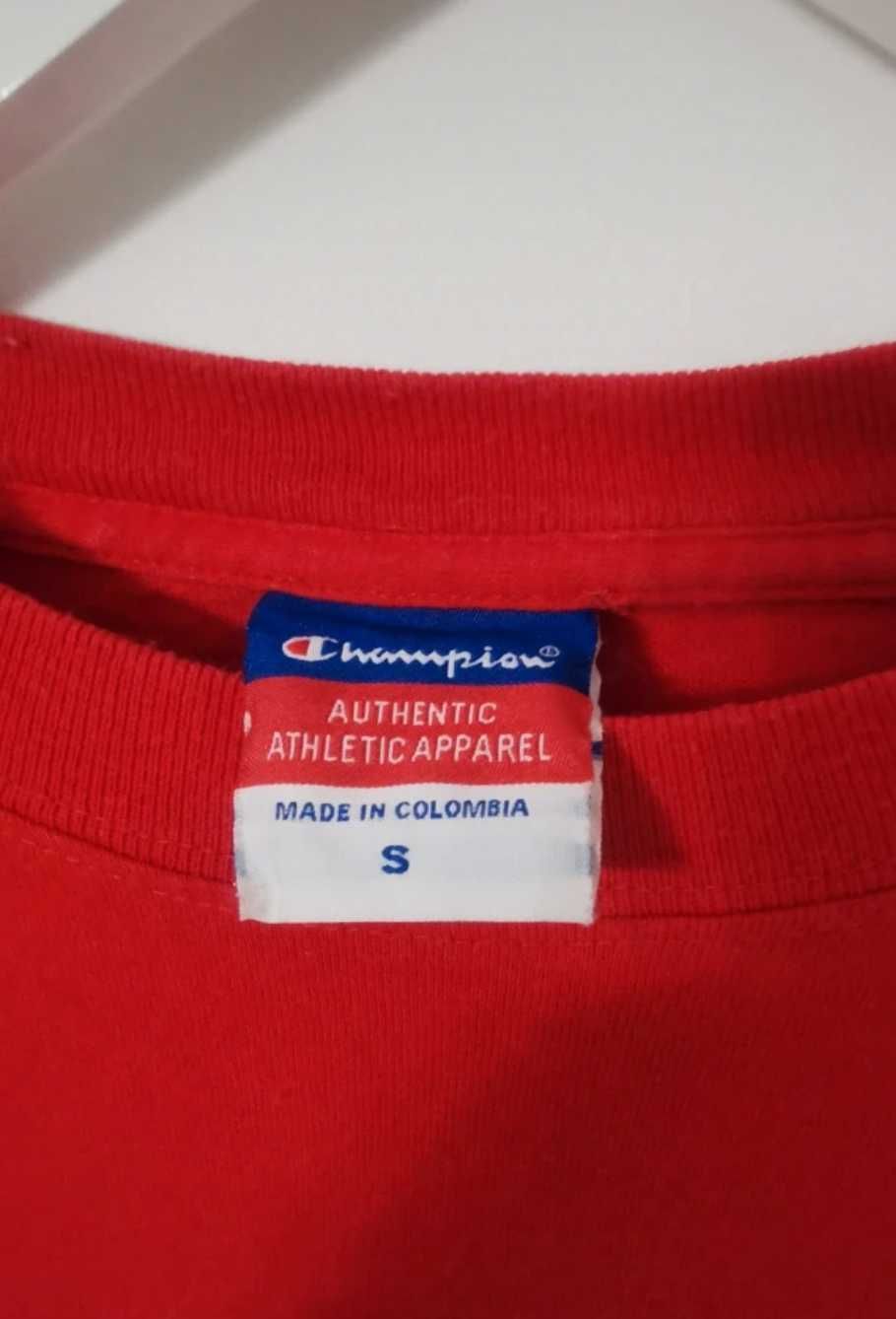 Czerwona bluza champion