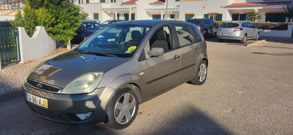 Vendo ford FORD - FOCUS 1.6 TDCI 109 TREND em bom estado