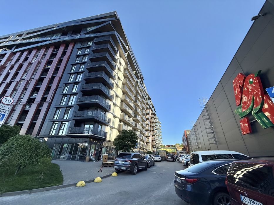 Оренда приміщення на Чорновола в новобудові Авалон біля Ашану