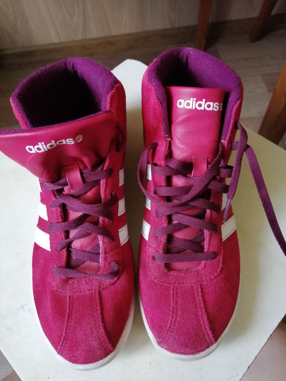 Кроссовки Adidas 37 размер