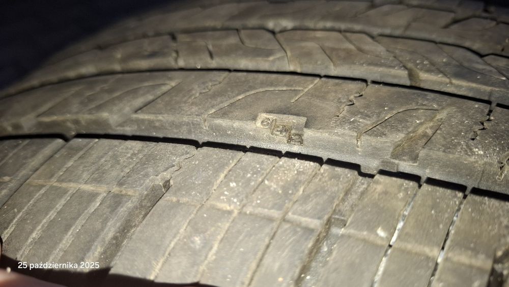 GoodYear ComfortRide 235/65/R17 104H