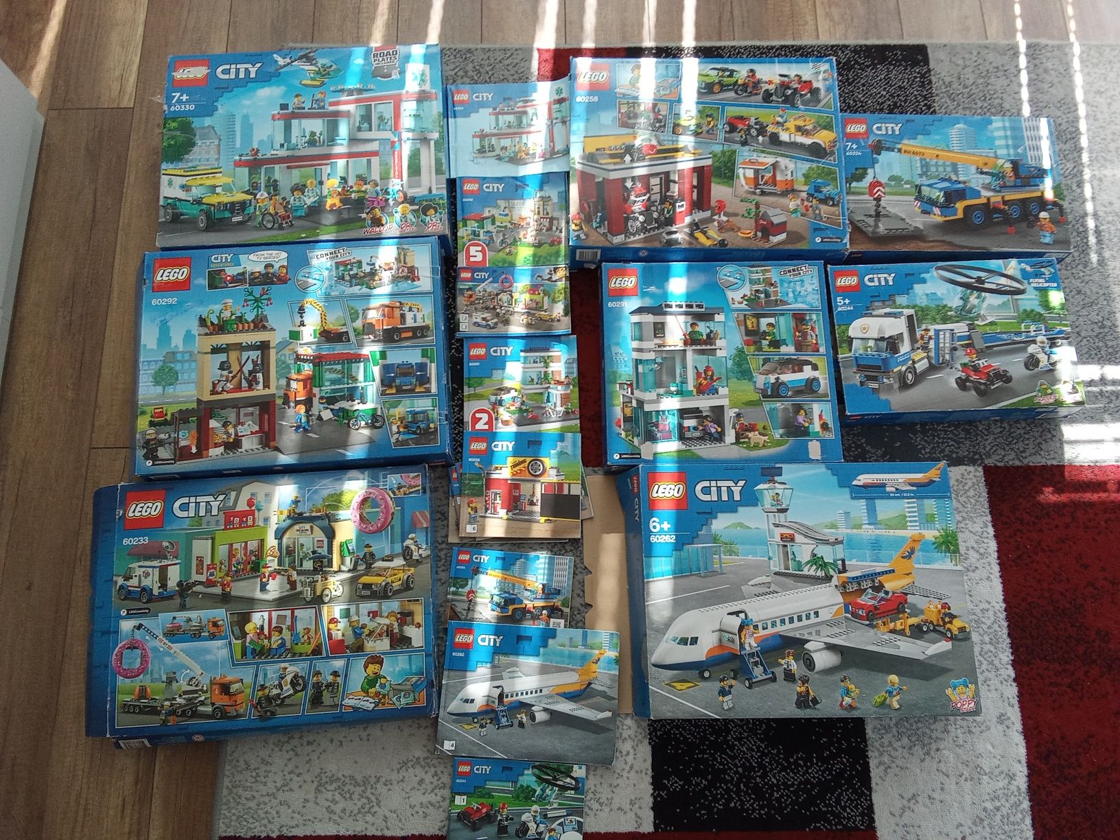 Klocki LEGO 8 dużych zestawów