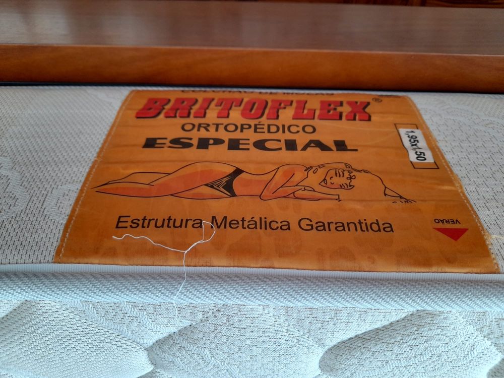 Colchão e estrado