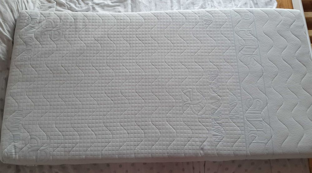 Łożko dziecięce domek. Materac lateksowy Hevea 8x160