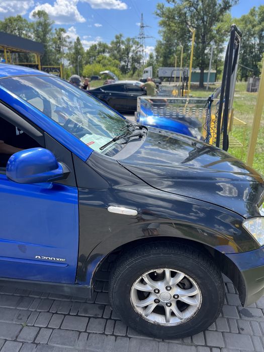 Машина saang yong