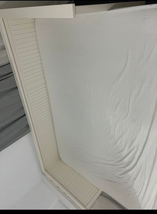 Cama individual dupla com 3 gavetas