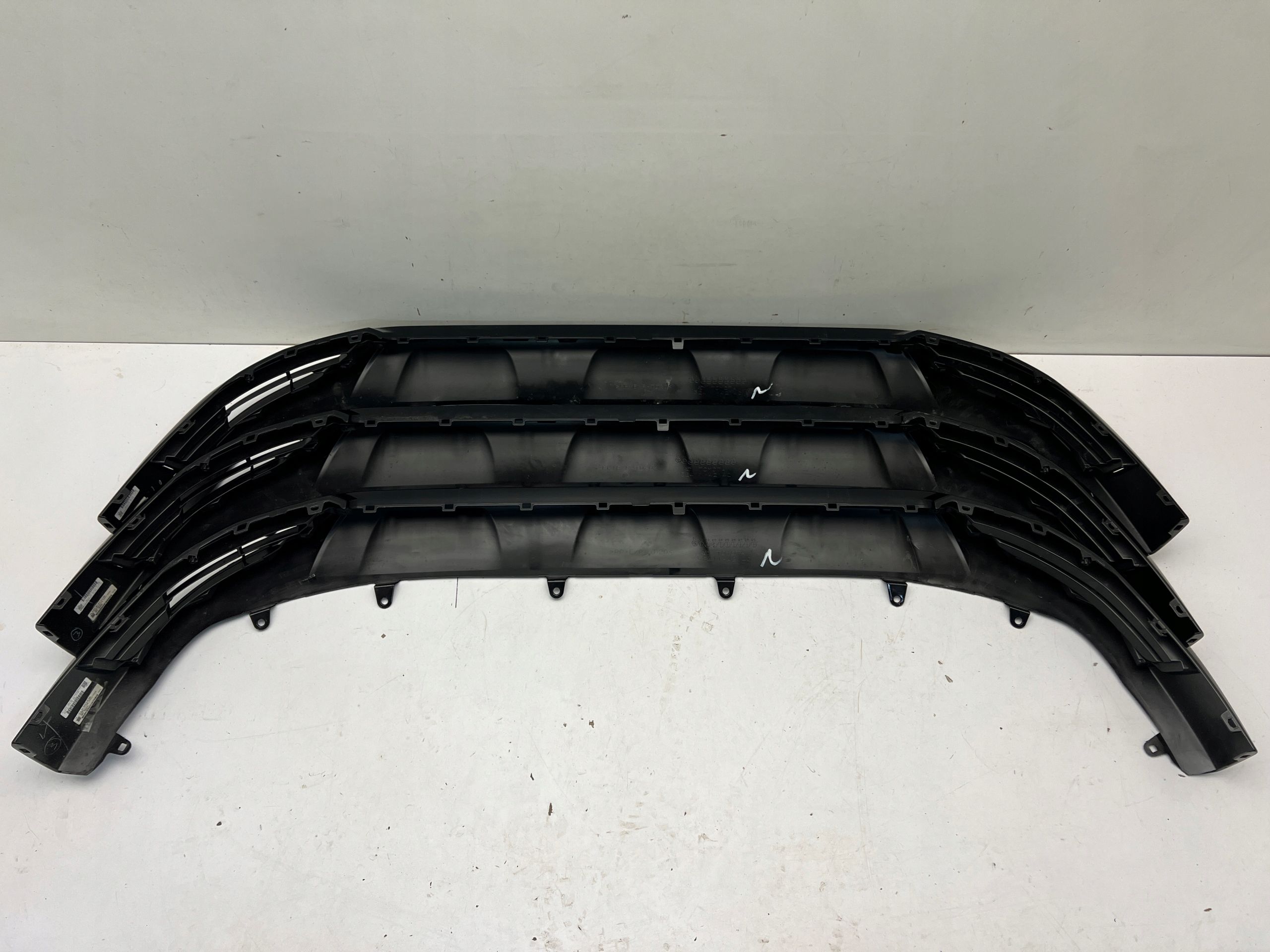 Toyoyta RAV4 V Hybrid dokładka Spoiler Zderzaka Przedniego przód N…