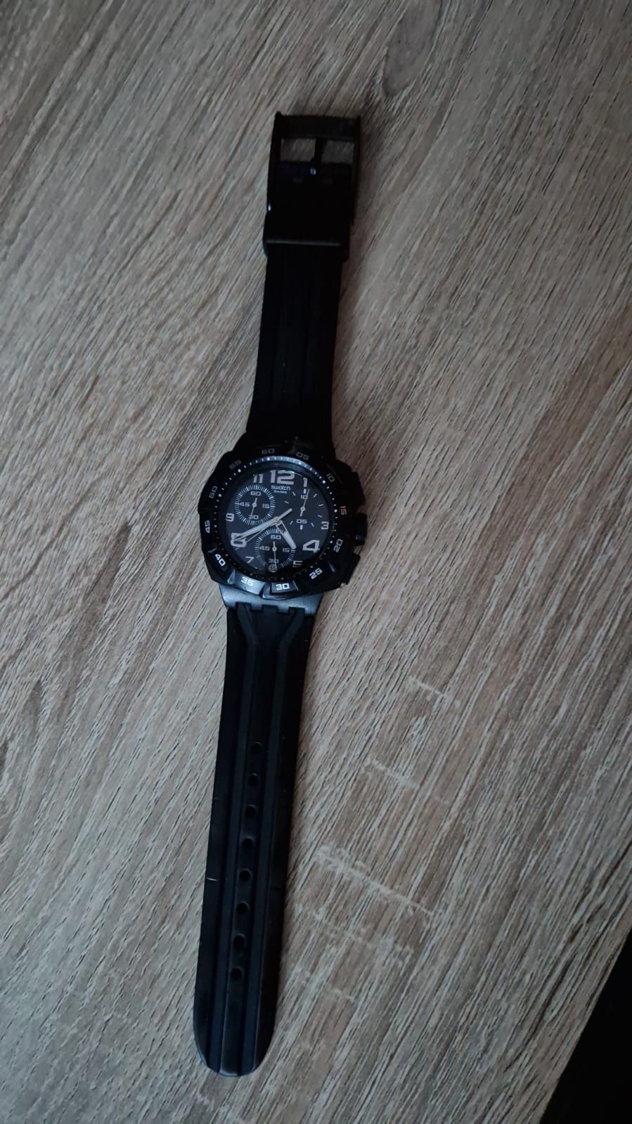 Zegarek Swatch chronograph Made Swiss Czarny