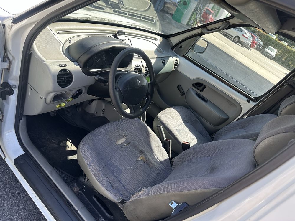 Kangoo 1.9 Gasoleo ano 2002