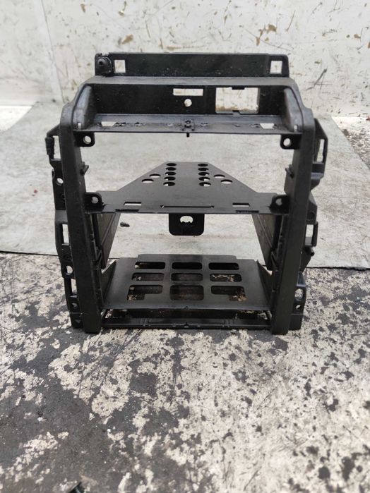 Vw Golf IV Bora Obudowa Radia Konsola Środkowa Kosz Radia