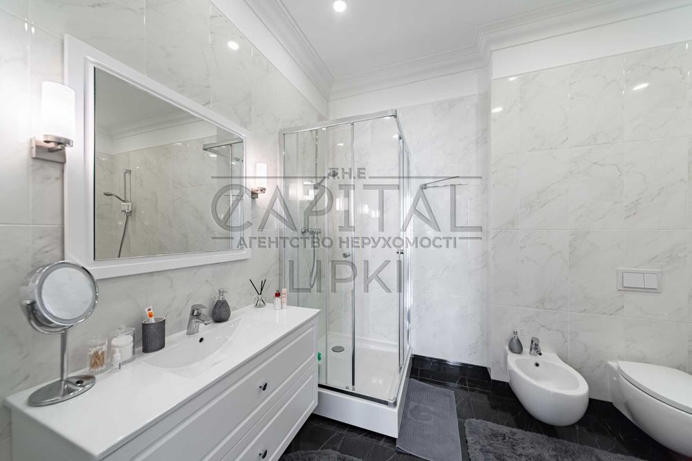 Стильна 3 кімтна з 2 спальнями + паркіпг в ціні Новопечерські Липки