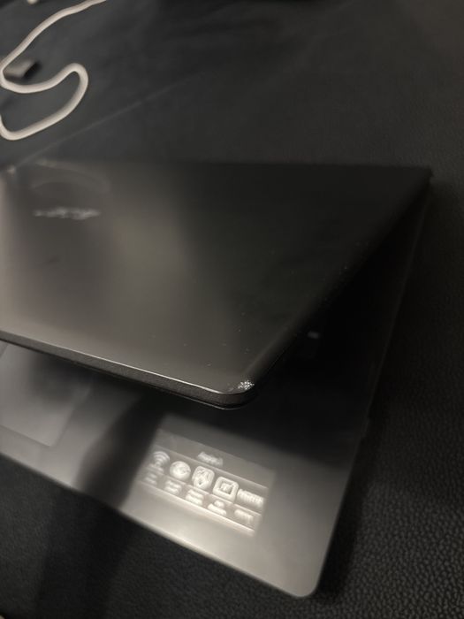 Laptop Acer Aspire 3 A317-52 8GB RAM procesor x64 17,3” intel core i5