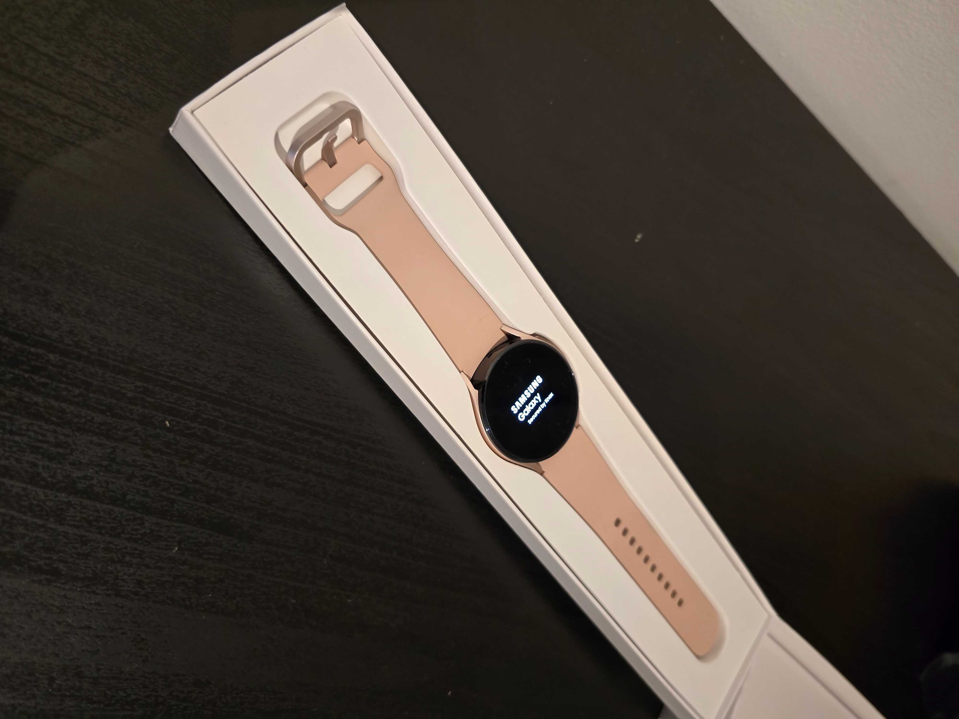 Samsung Galaxy Watch 4 | 40mm | Rose Gold
