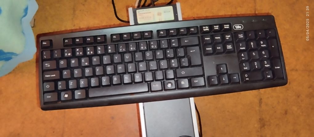Computador HP com Windows 7pro