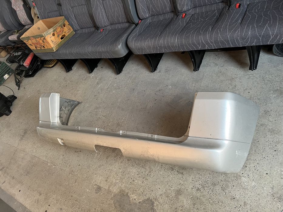 Бампер віто w638 vito mercedes зад сірий