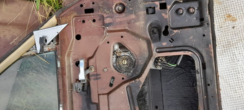 Drzwi i maska. Mercedes S klasa W116