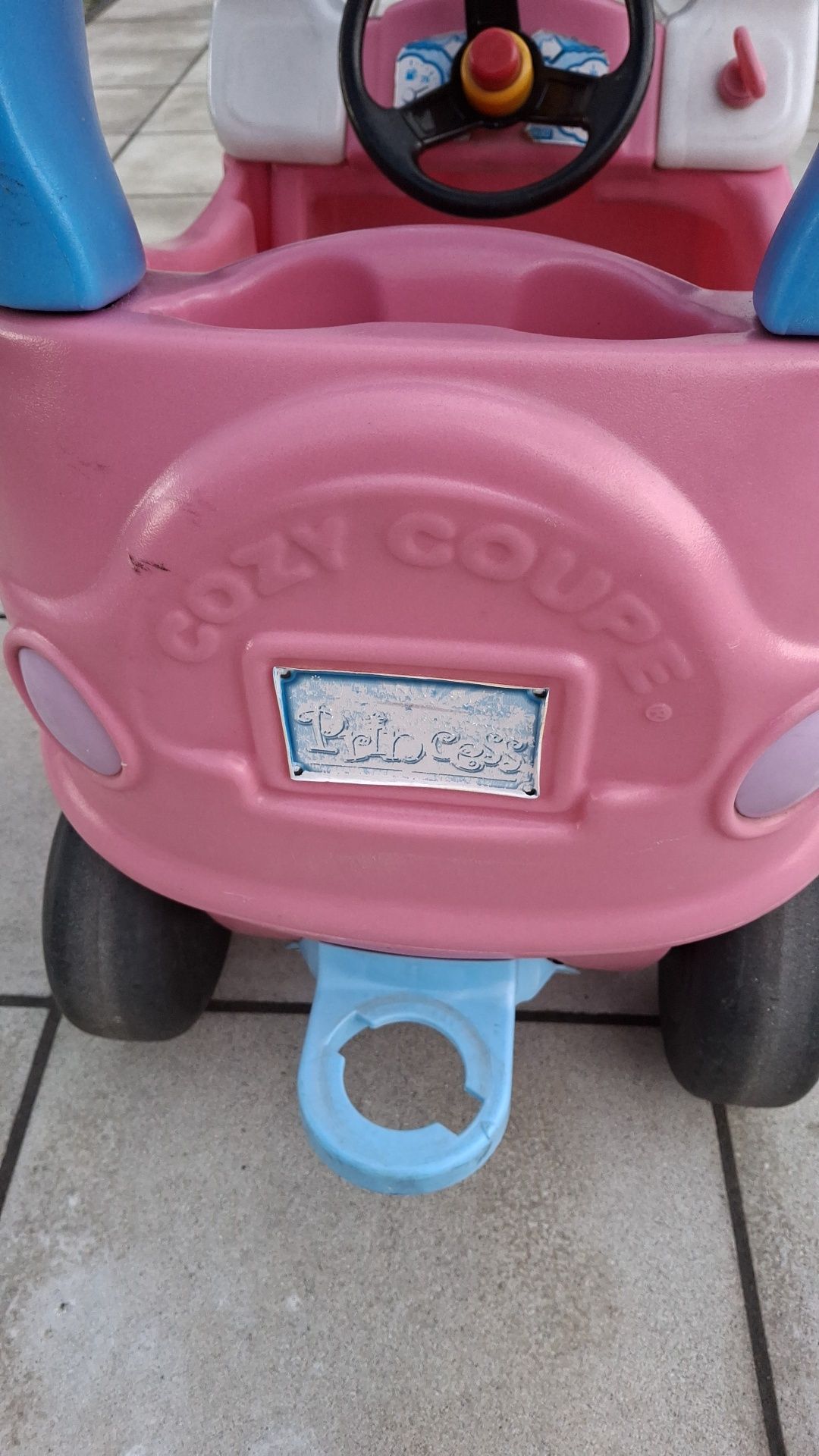Jeździk Little Tikes 614798 WYJMOWANA PODŁOGA autko plus przyczepka