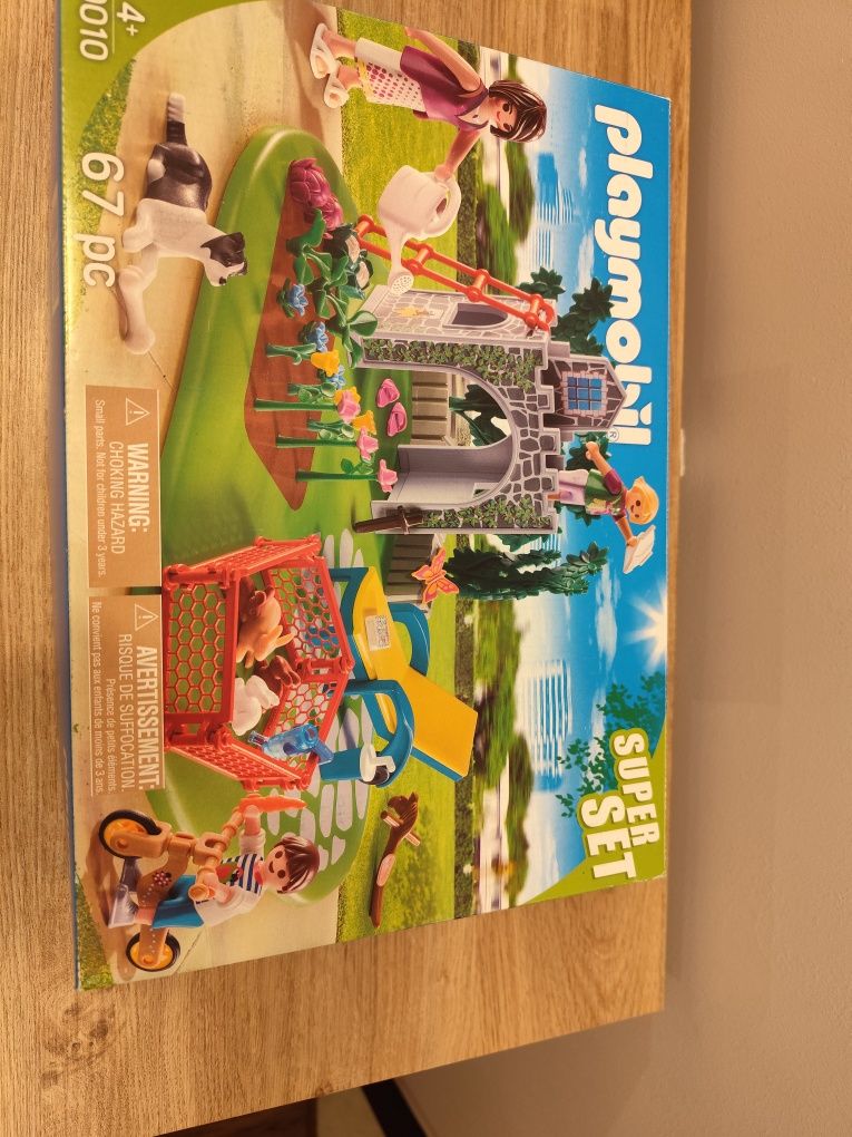 Playmobil  70010 Rodzina w ogrodzie