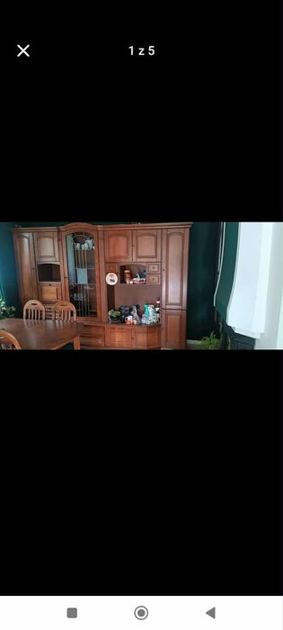 Klasyczne meble do salonu w idealnym stanie