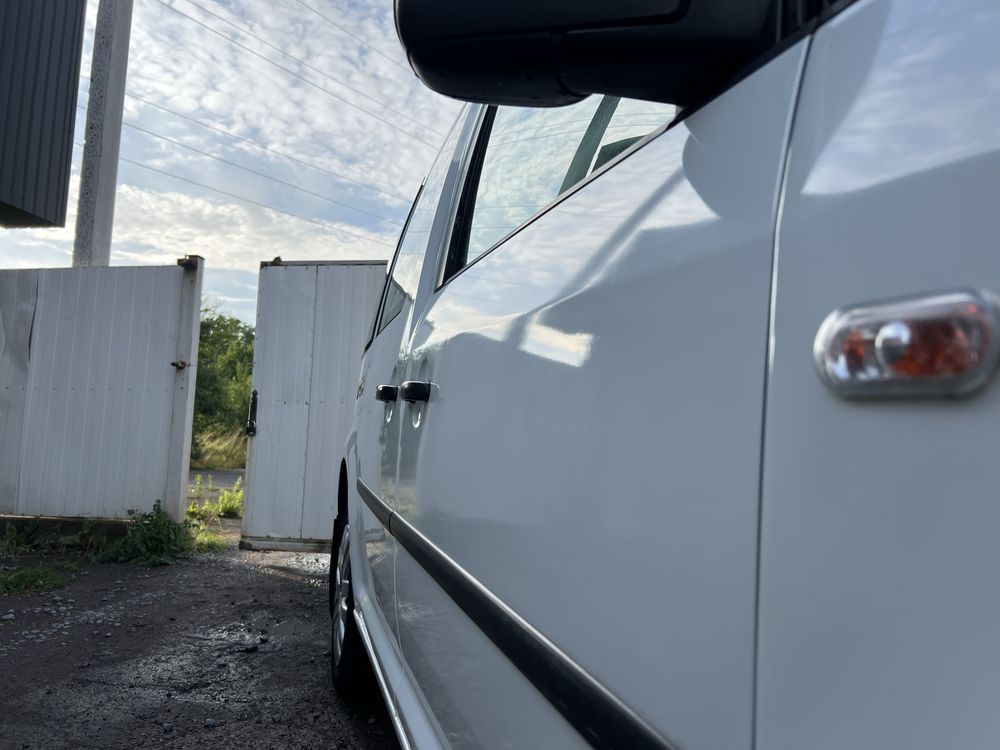 Volkswagen Caddy 2.0sdi пасажир