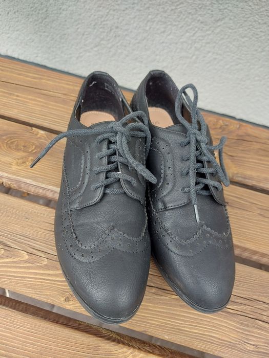 Buty/półbuty czarne  rozmiar 38