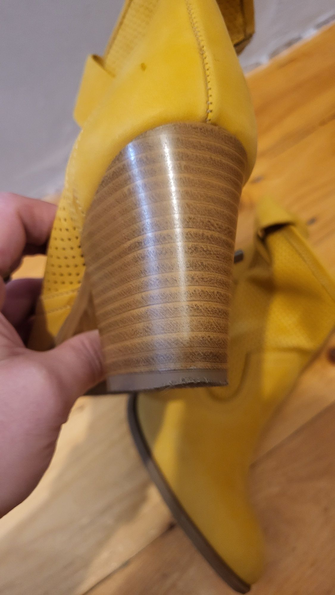 Botki wiosenne Zapato