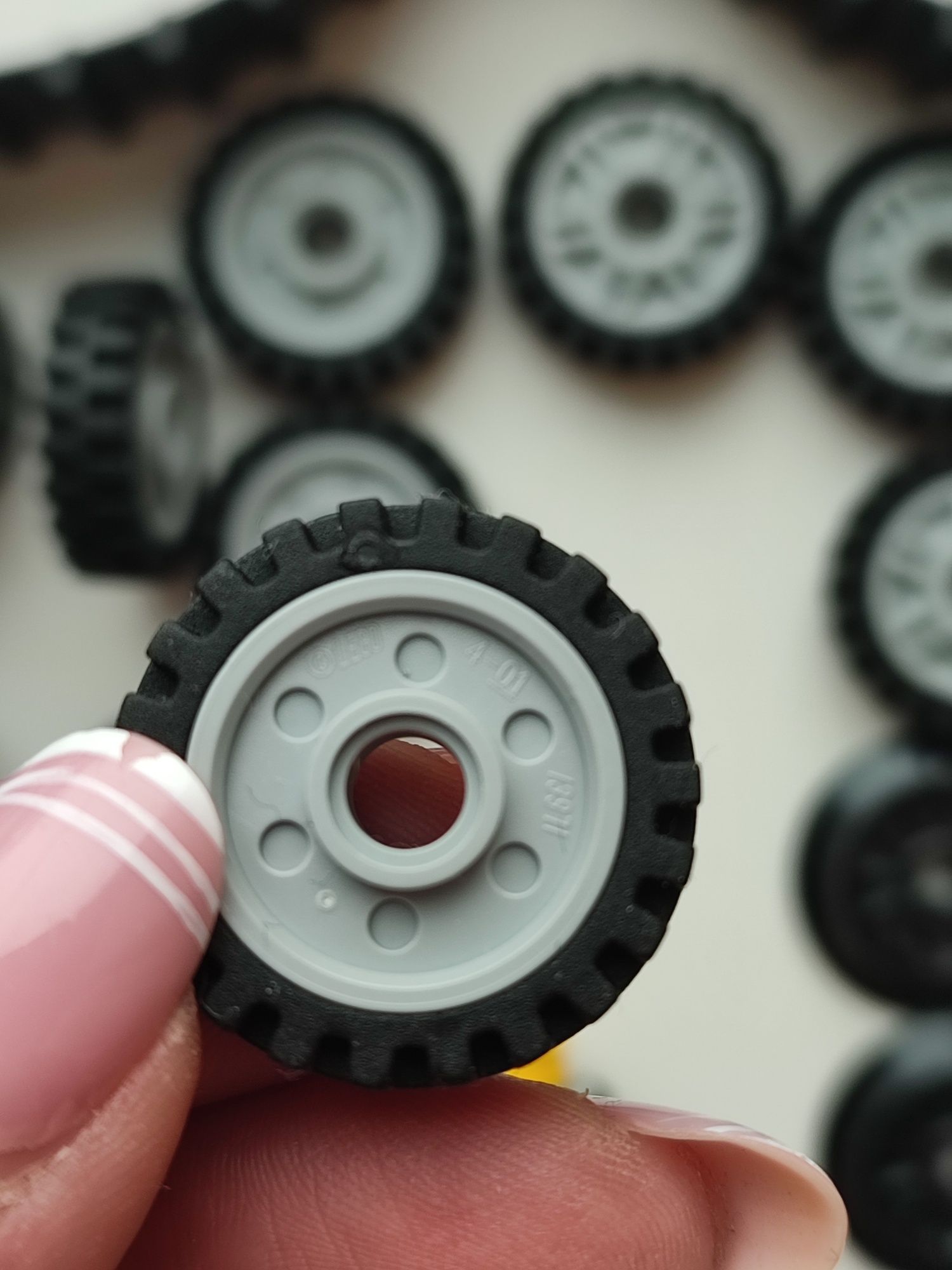 Шина колесо деталь лего Lego