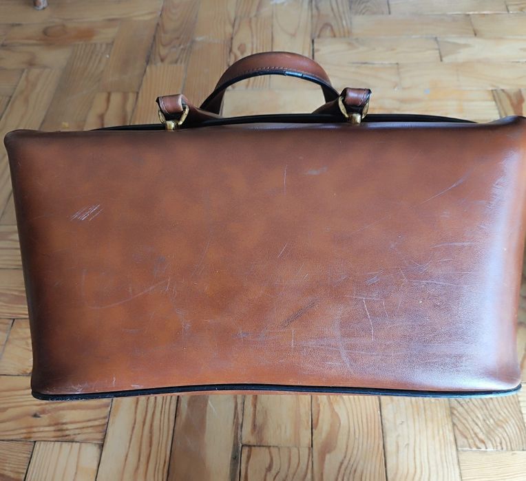 Maleta antiga de médico