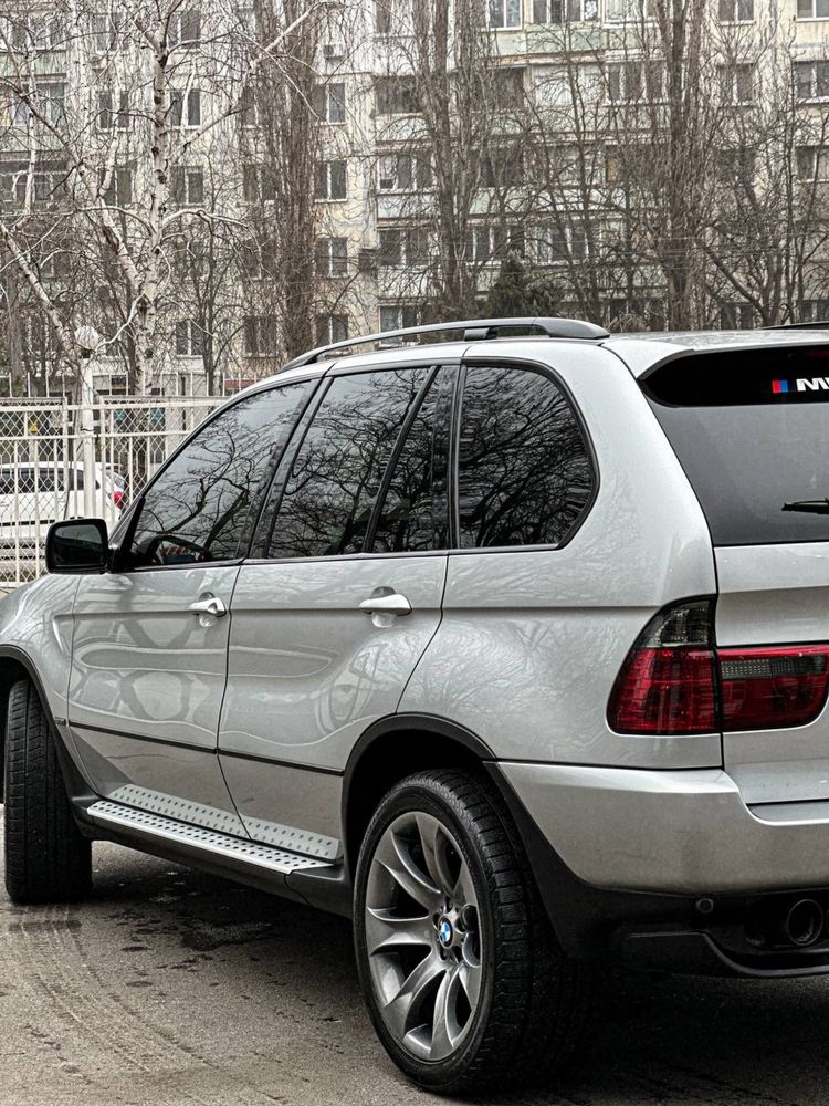 Продам BMW X5 E53