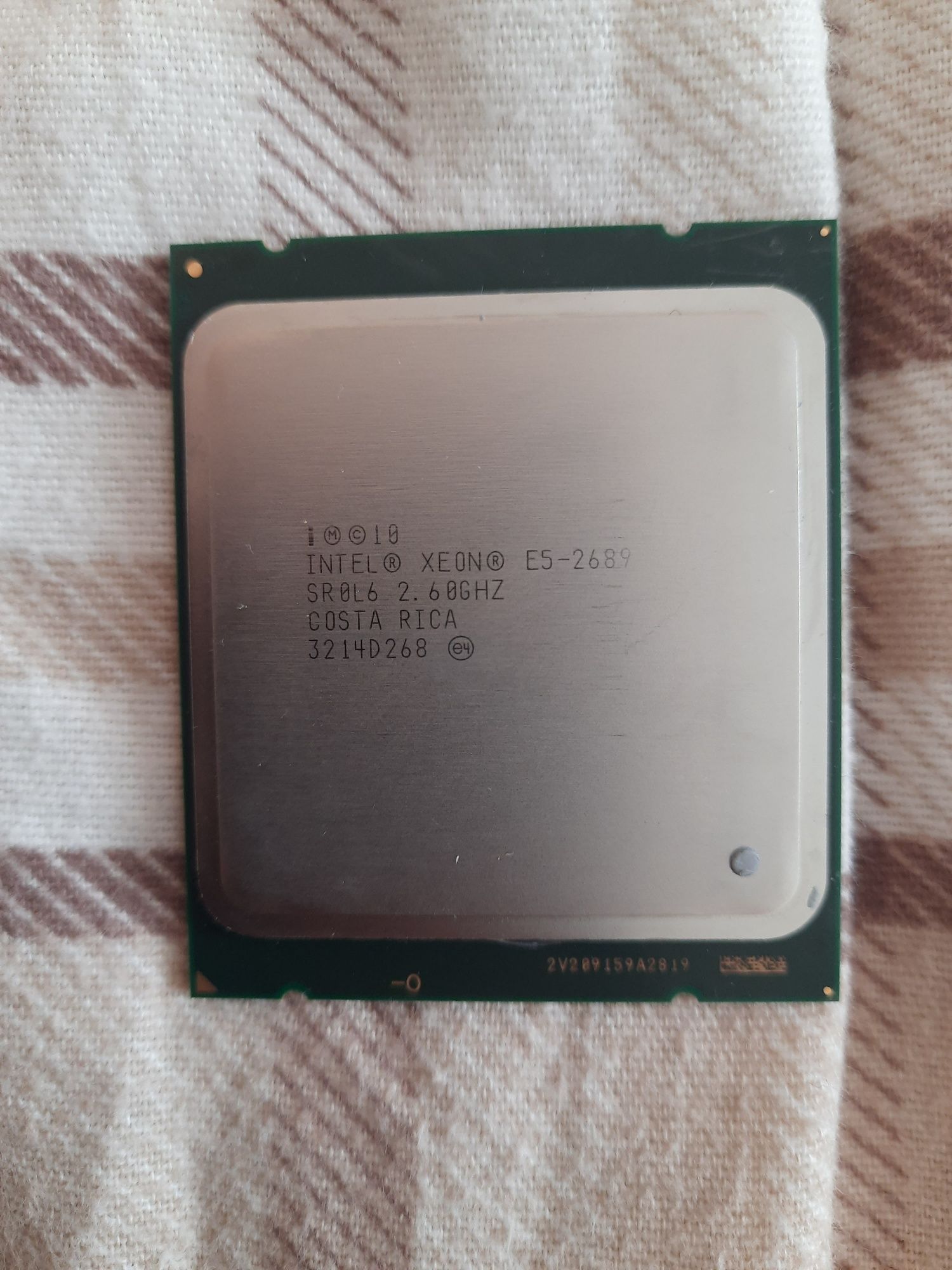 Процесор Xeon e5-2689