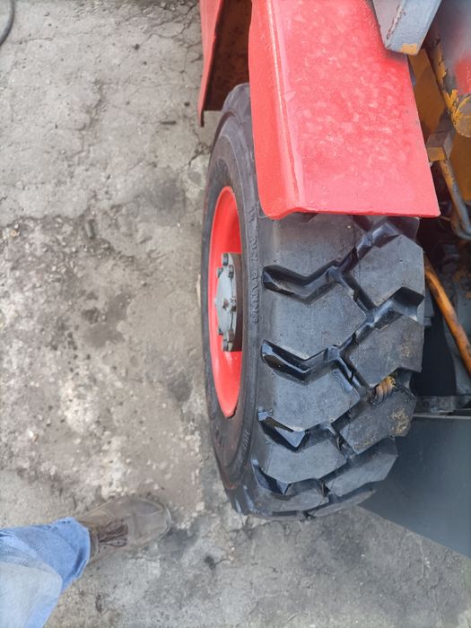 Empilhador Komatsu Diesel 2 ton