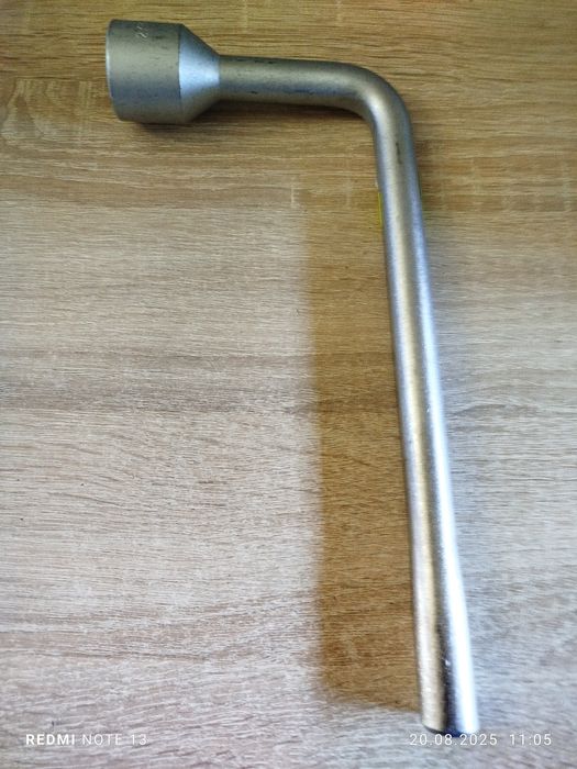 Klucz fajkowy 27 mm