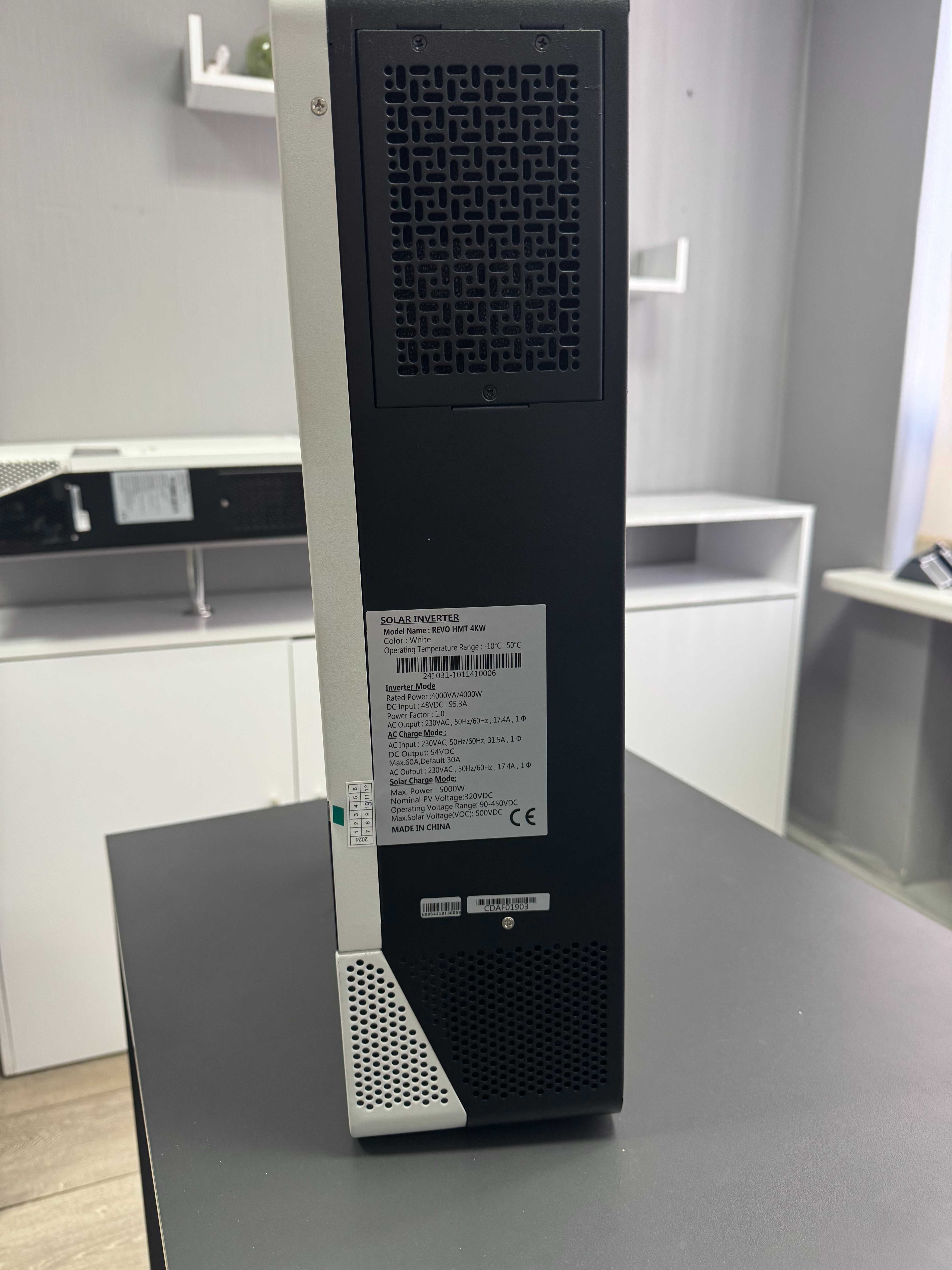 Гібридний інвертор Sorotec REVO HMT 4KW/48V  (WiFi)