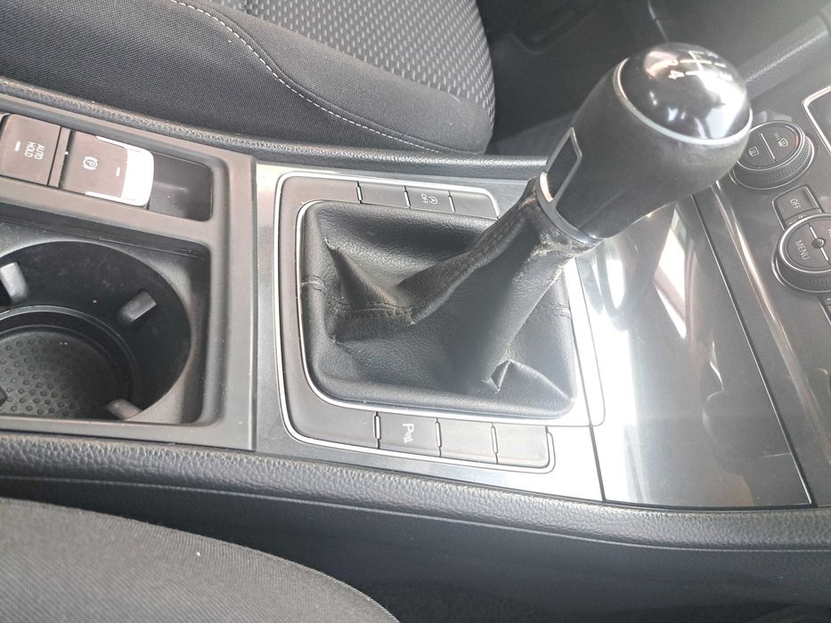 Продаж автомобіля VOLKSWAGEN GOLF 2017 р.в.