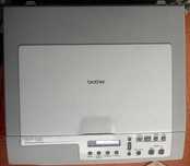 Impressora multifuncões BROTHER DCP 150C com pequena avaria.