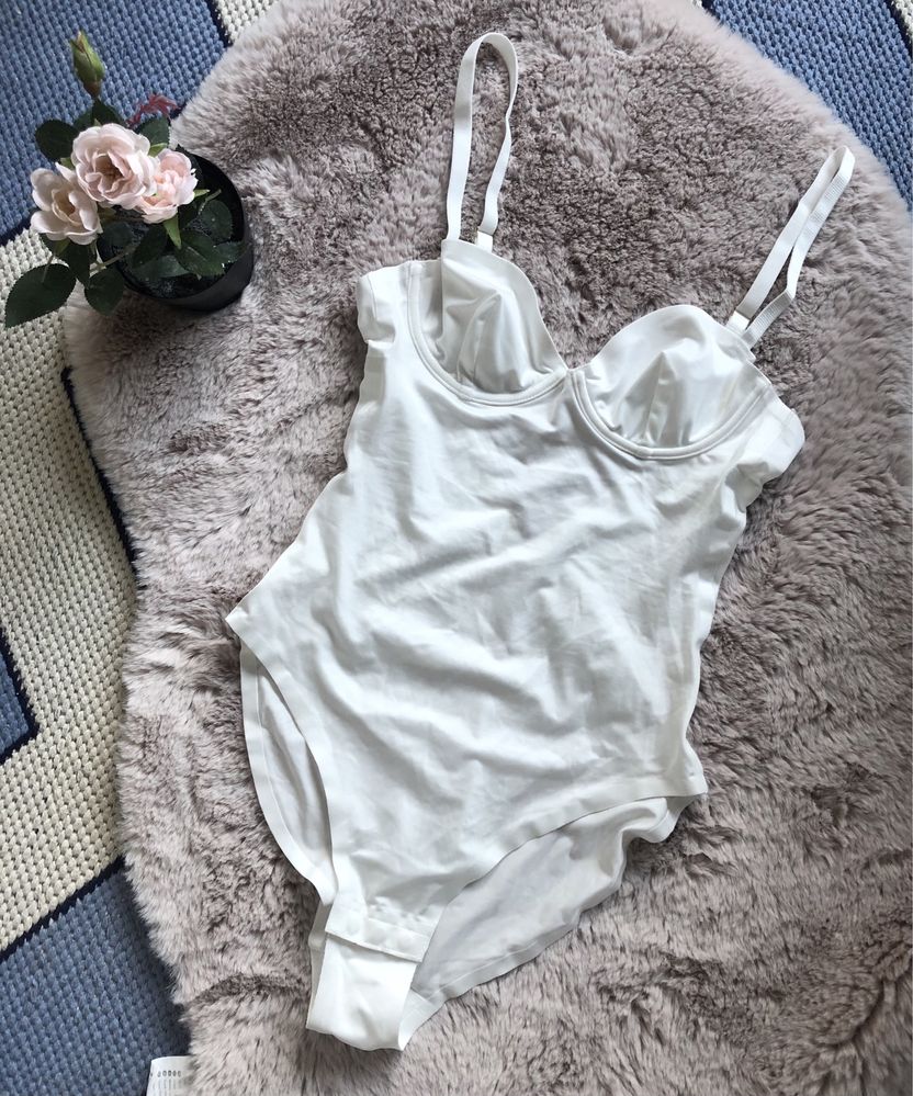 Asos elastyczne nowe body