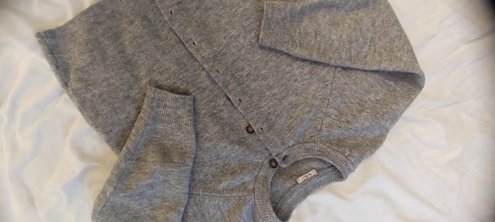 Кардіган сірий розмір 12 (м)