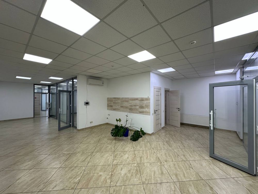 Оренда офісу OpenSpace 400м2 у центрі міста