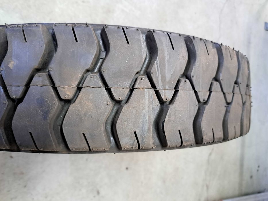 Opona pneumatyczna ARMOUR 5.50-15 do wózka widłowego - nowa