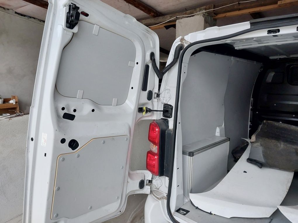 Drzwi tyle Peugeot expert III Kod.lakieru EPR