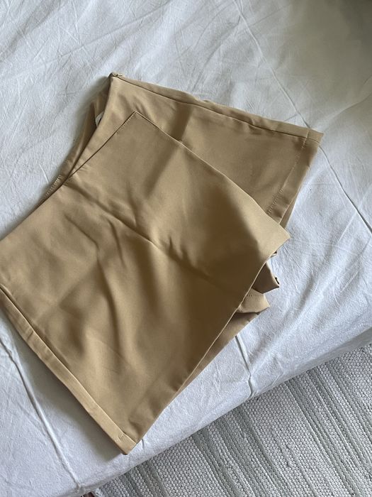 Юбка-шорты бежевые