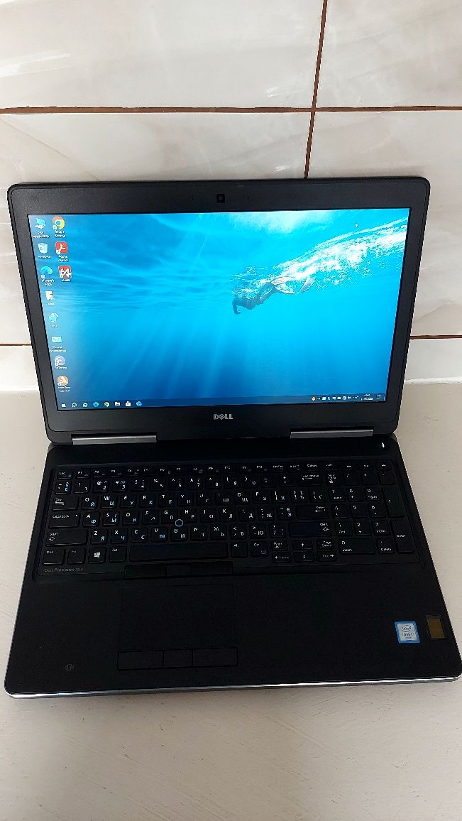 Продам ноутбук Dell Precision 7510 / i7 / Quadro / 16GB / SSD 512 / FH
